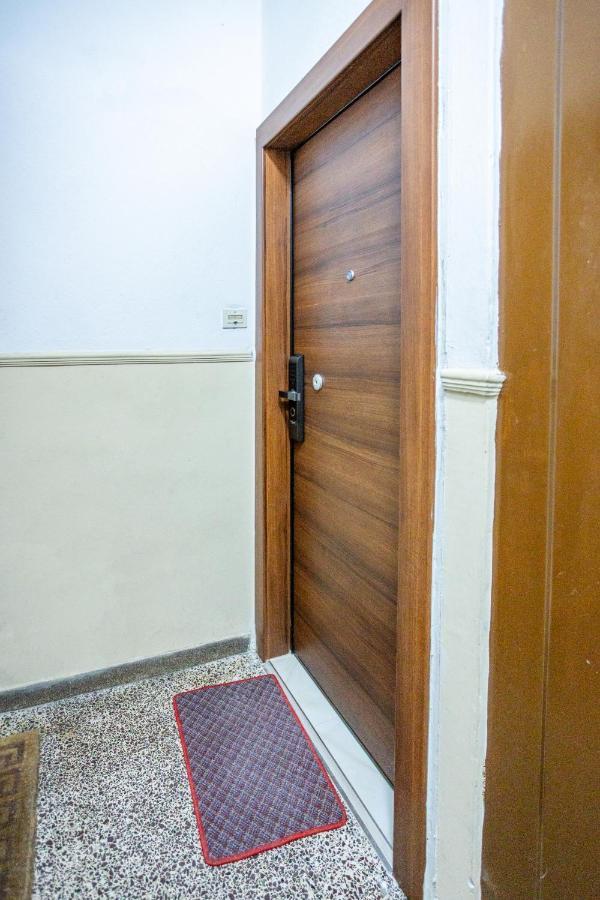 Luxury Downtown Apartment Z1 テッサロニキ エクステリア 写真